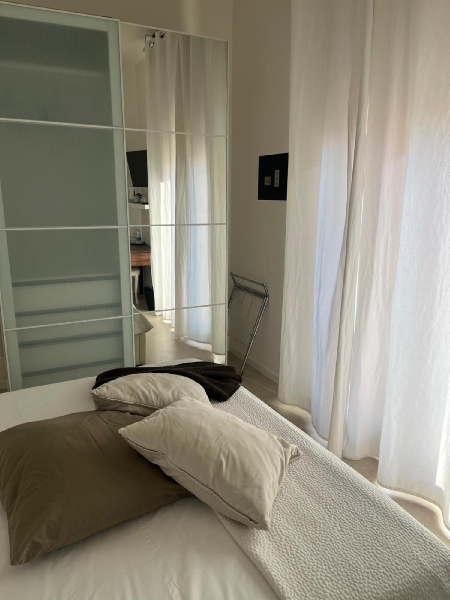 Couette-café Fleur Blanche 3*